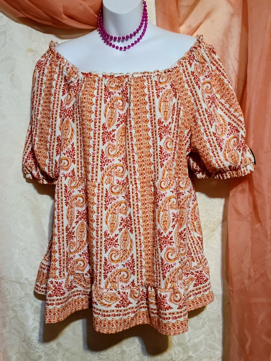BloomChic Tops - BloomChic Ladies Orange and Fuschia Paisley Off-Shoulder Peasant Top Sz 12